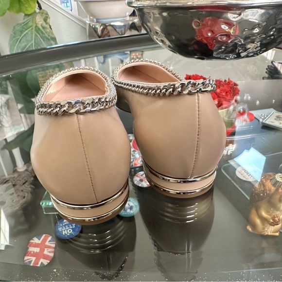 Casadei Women's Tan Chain-Trimmed  Flats - 39.5 Italy - Picture 4 of 8